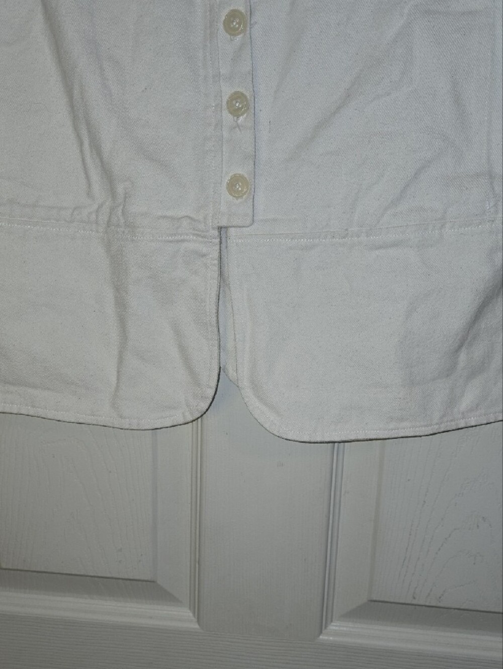 Hackwith White Cotton Sleeveless Vest - Picture 4 of 6